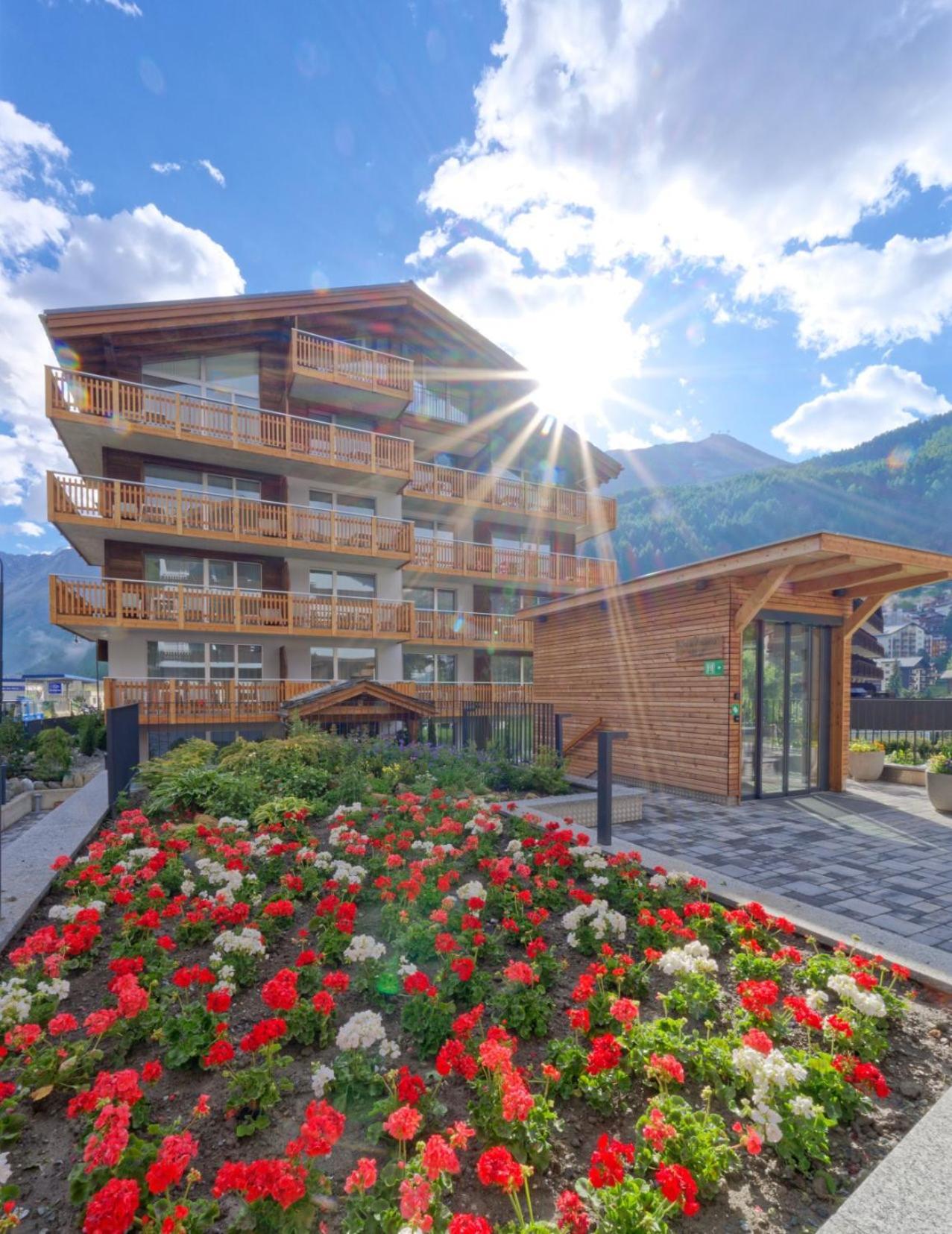 Naco Aparthotel By Arca Spa Zermatt Exterior photo